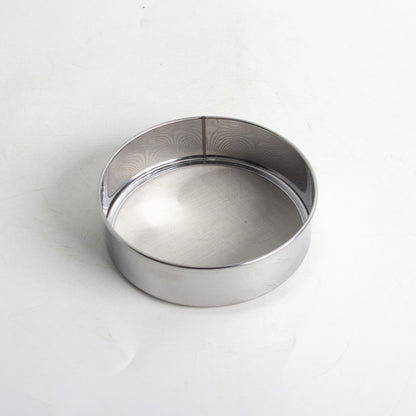 Set of 6 steel sieves