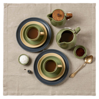 ჭიქები და ყავის ნაკრები