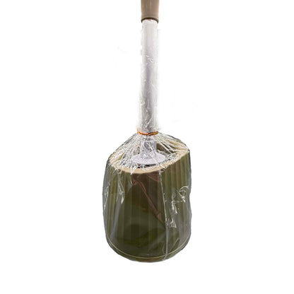 Toilet cleaning brush with reservoir